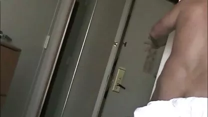 בא מצלמות סקס צפייה ישירה חינם לליהוק פורנו וליהנות מחדירה אנאלית כפולה