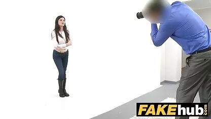 כושי לזיין בלונדינית יפה מצלמות לייב פורנו