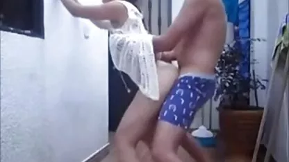 הבחור מנסה להביא חברה מושכת לאורגזמה סרטי פרונו חינם של מטוס.