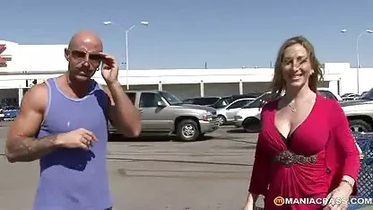 יופי למצוץ סקס חינם ממזר ולבלוע