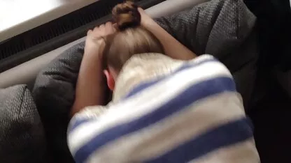 גבר מזיין לייב סקס חינם את העוזרת בחוזקה